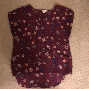 Cap sleeve floral print shirt